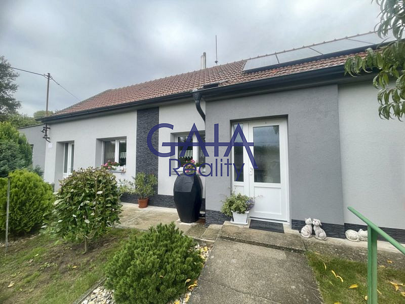 Prodej domu 170 m² s pozemkem 813 m²