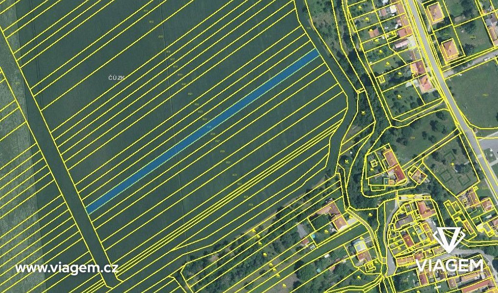 Prodej pole 2 302 m², Horní Němčí – fotka 1 z 5