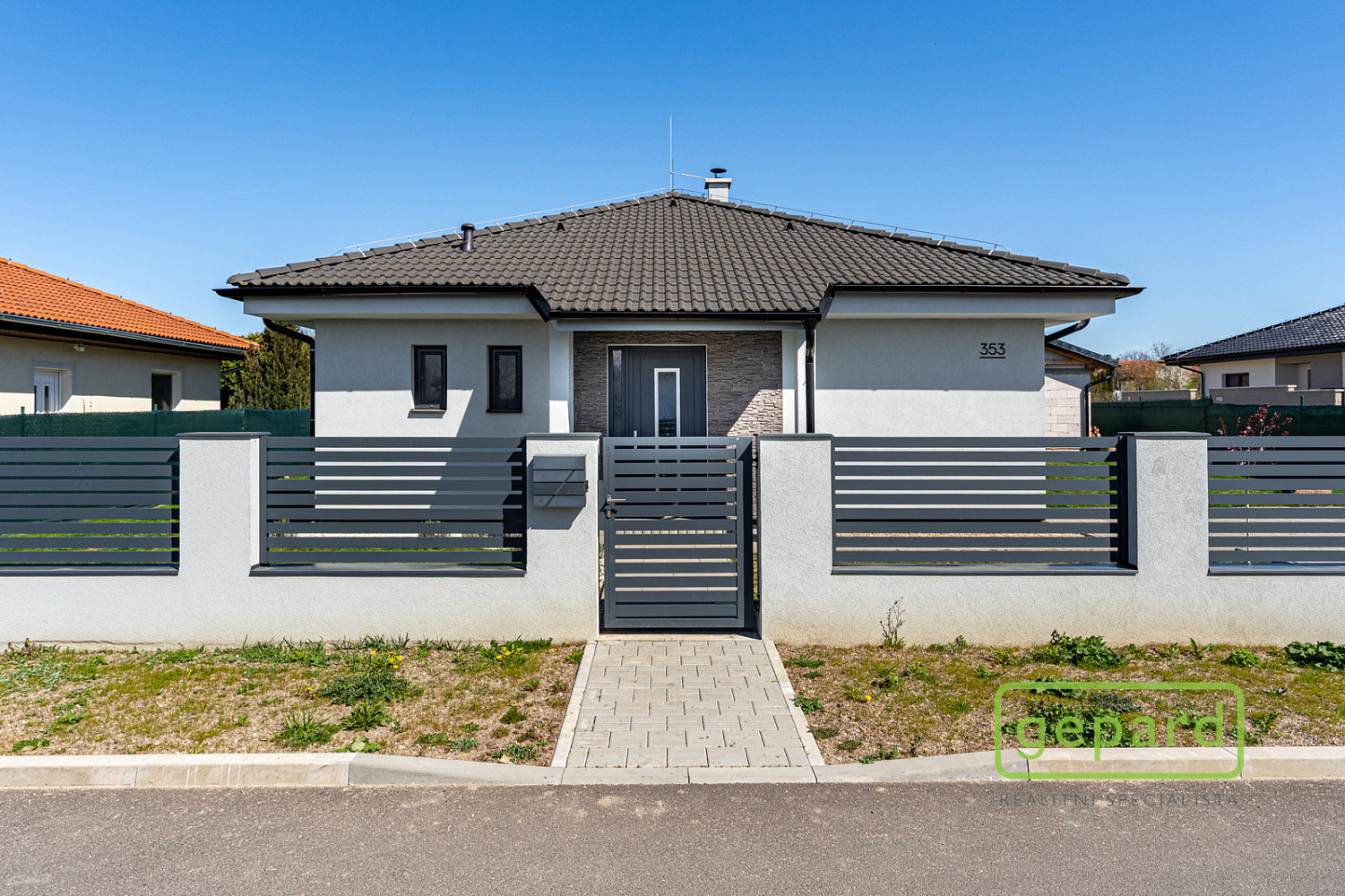 Prodej domu 90 m² s pozemkem 706 m² – fotografie 2