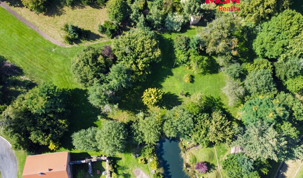 Prodej stavebního pozemku 16 025 m², Kostelec nad Černými lesy – fotka 1 z 30