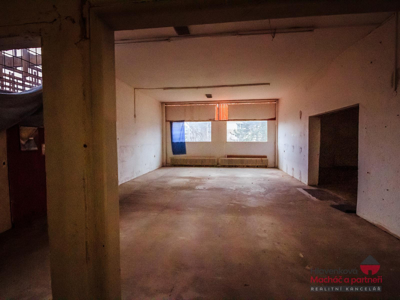 Pronájem komerčního objektu (jiného typu) 1 120 m² – další