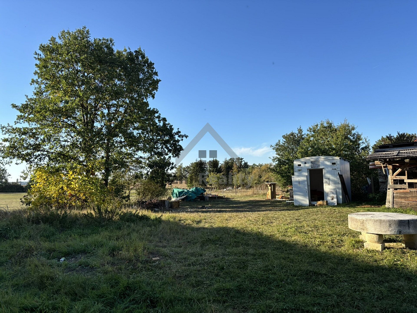 Prodej stavebního pozemku 1 076 m² – fotografie 3