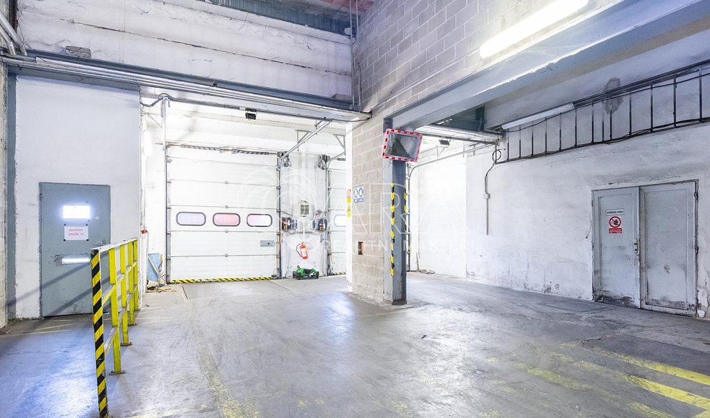Pronájem skladovacích prostor 3 396 m², Písek – náhled fotky 7
