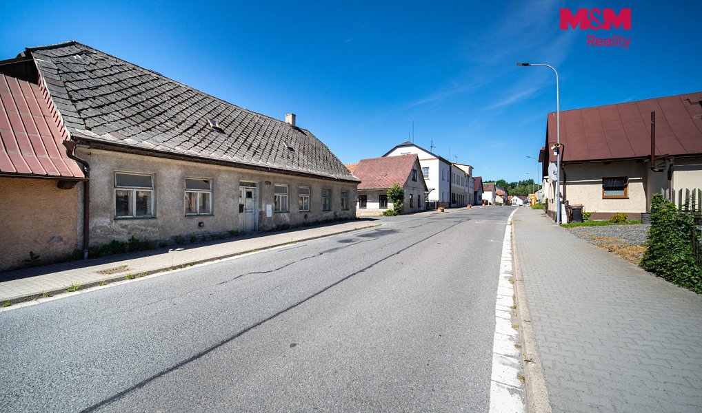 Prodej domu 150 m² s pozemkem 335 m², Svratka – náhled fotky 4