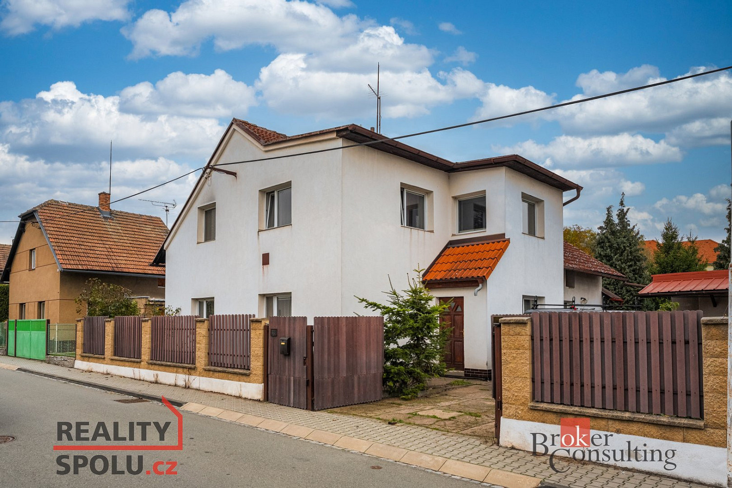 Prodej domu 195 m² s pozemkem 1 560 m²