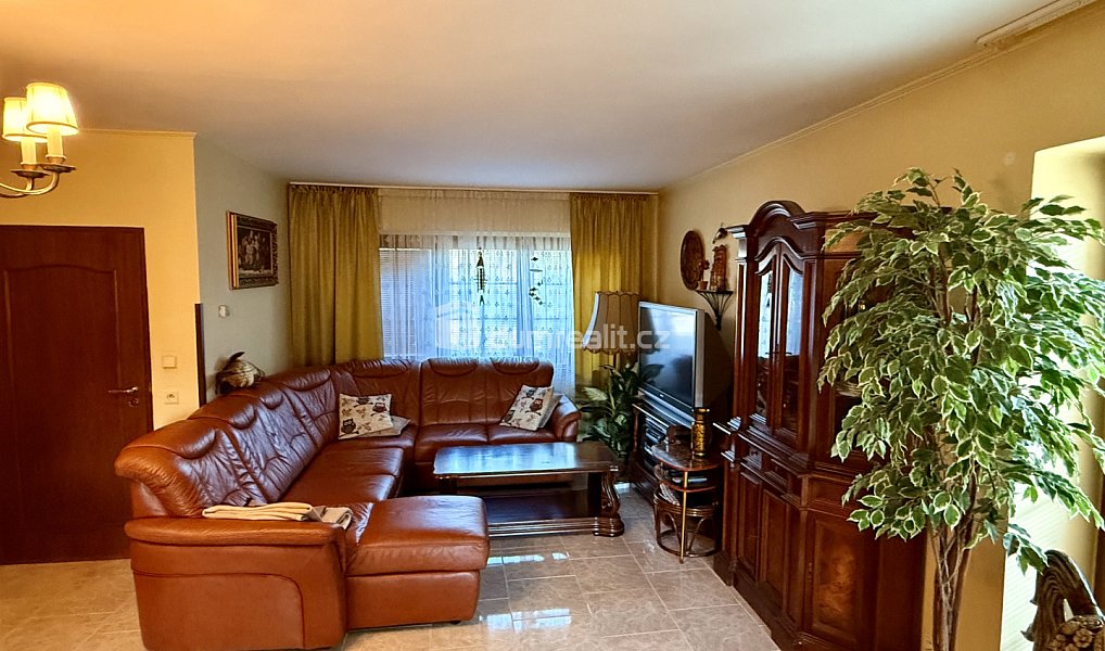 Prodej domu 330 m² s pozemkem 944 m², Mariánské Lázně – náhled fotky 12