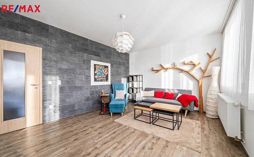 Prodej bytu 3+1 83 m², Vysoká nad Labem, okres Hradec Králové