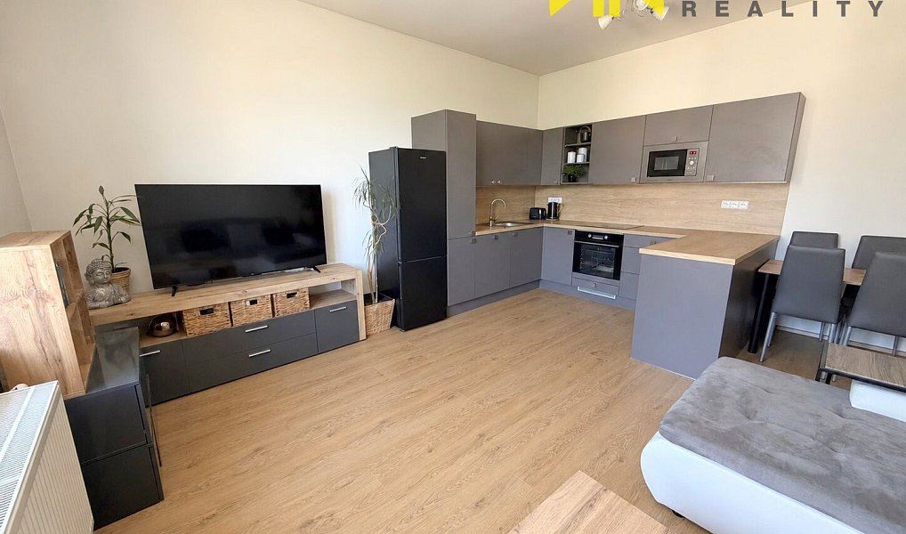 Pronájem bytu 2+kk 51 m², Přerov – fotka 1 z 13