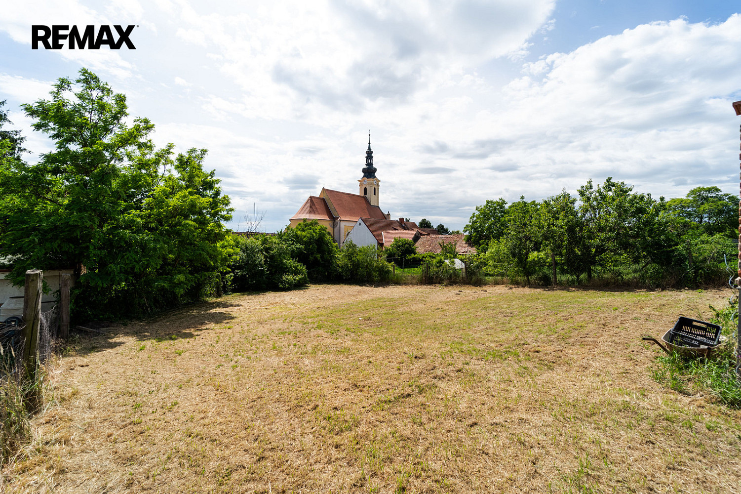 Prodej stavebního pozemku 684 m²