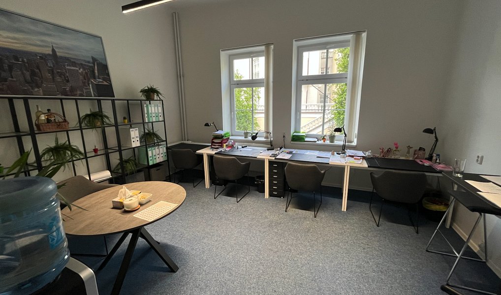 Pronájem kanceláře 15 m², Mariánské Lázně – fotka 1 z 6