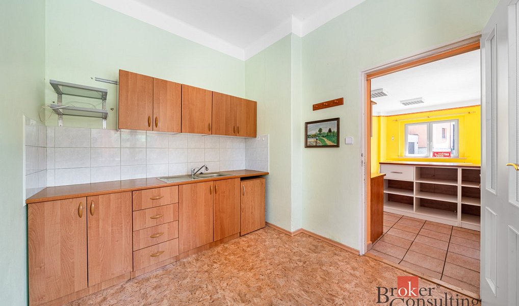 Prodej domu 185 m² s pozemkem 160 m², Plesná – náhled fotky 4