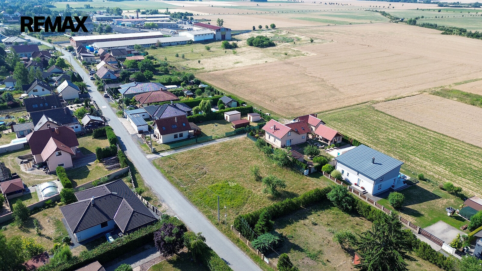 Prodej stavebního pozemku 1 438 m²
