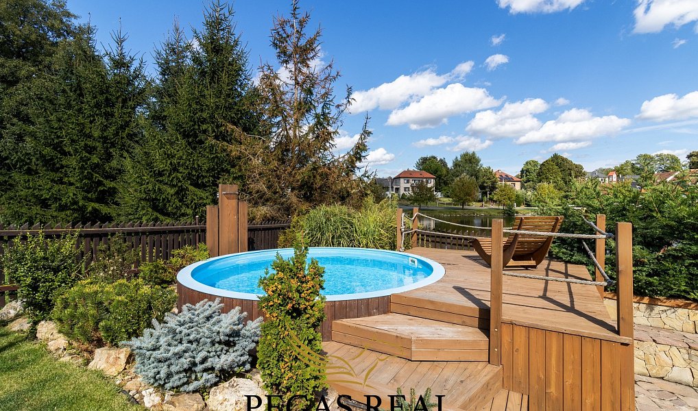 Prodej domu 130 m² s pozemkem 508 m², Radkov – náhled fotky 2