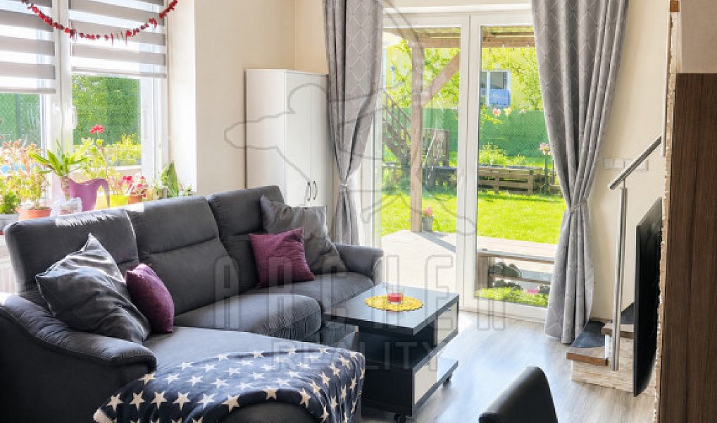 Prodej bytu 3+kk 365 m², Polerady – náhled fotky 5