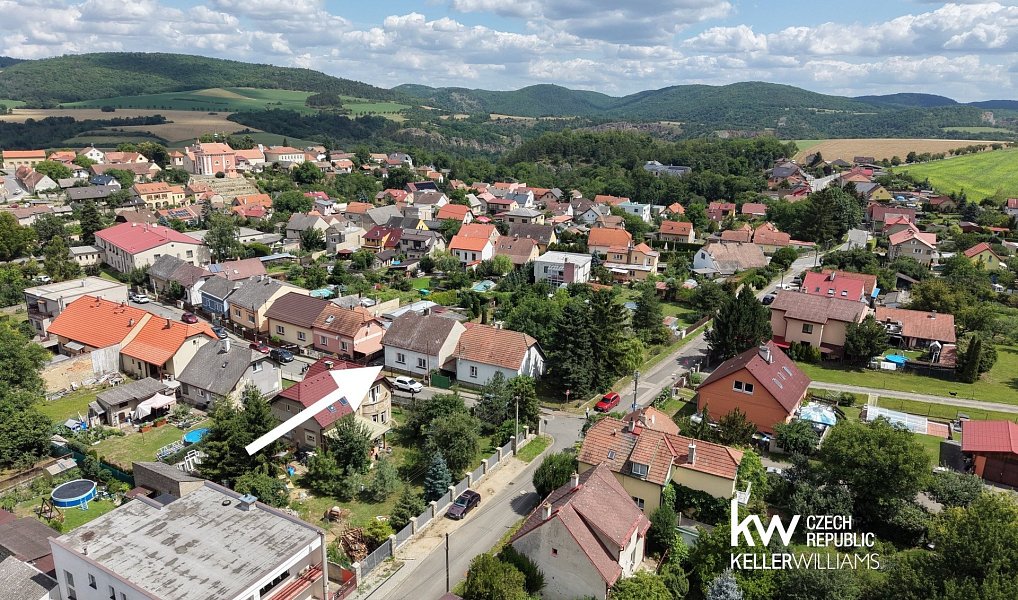 Prodej domu 134 m² s pozemkem 712 m², Tetín – náhled fotky 33