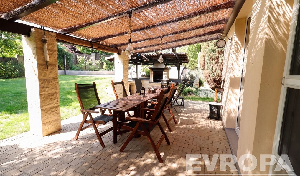 Prodej domu 184 m² s pozemkem 763 m², Líbeznice – náhled fotky 7
