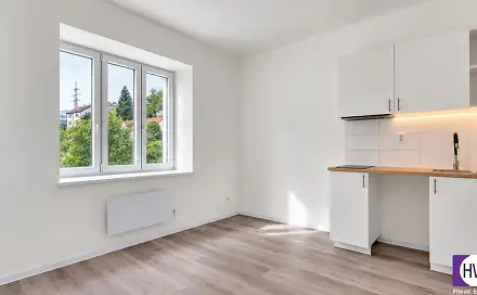 Prodej bytu 1+kk 17 m², Praha 10