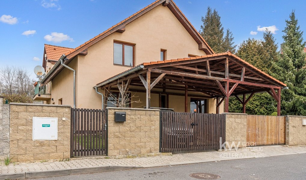 Prodej domu 121 m² s pozemkem 388 m², Hostivice – náhled fotky 3