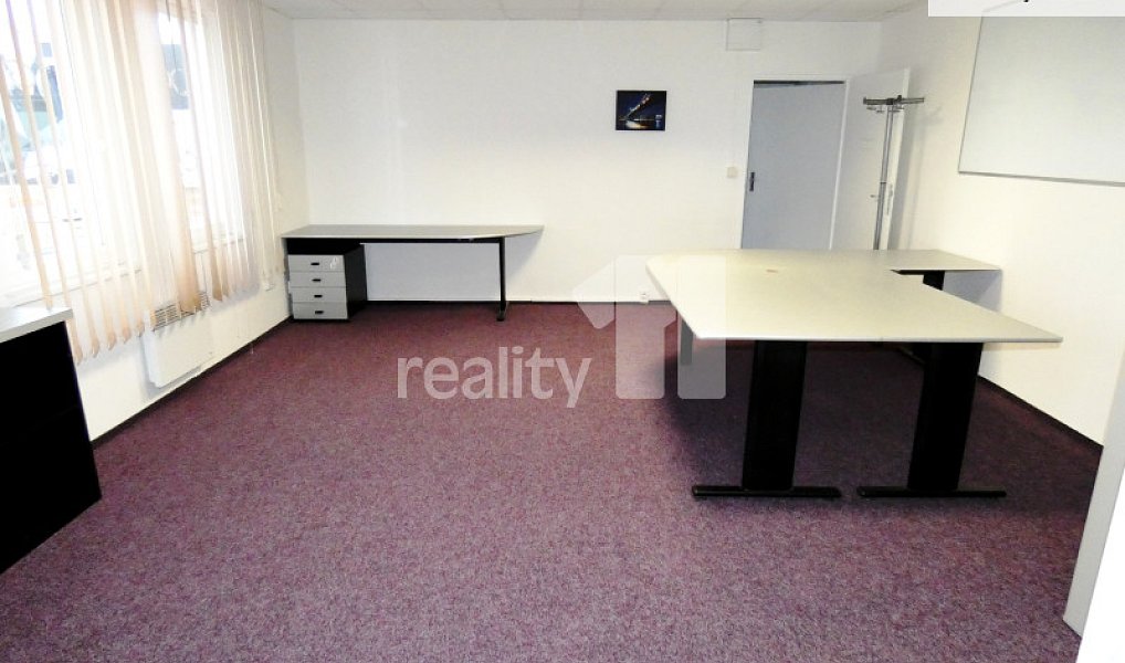 Pronájem kanceláře 37 m², Jesenice – náhled fotky 2