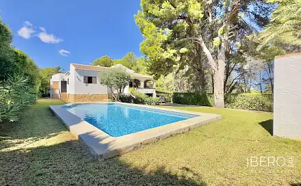 Prodej domu 225 m² s pozemkem 1 004 m², Javea, Španělsko