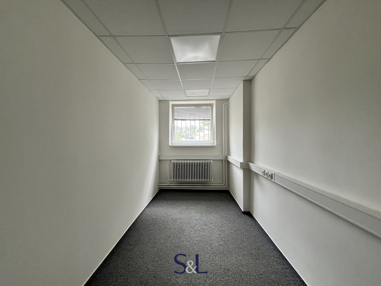 Pronájem obchodních prostor 95 m² — photo 4