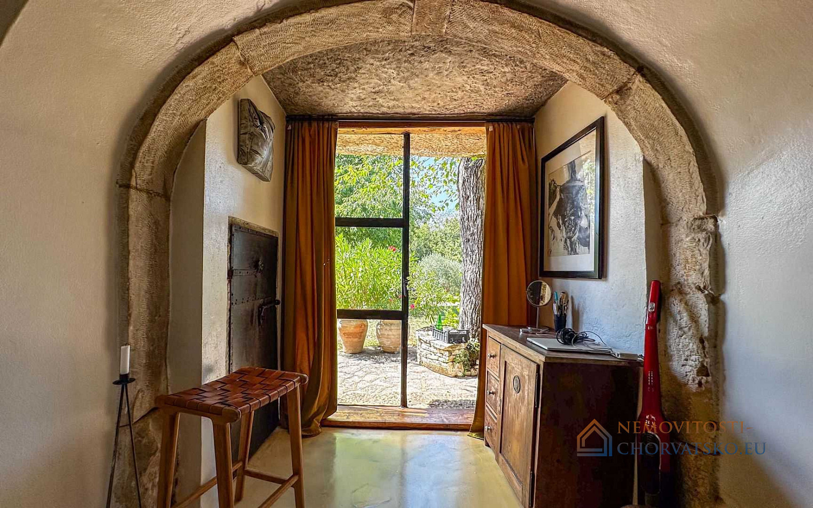 Prodej domu 420 m² s pozemkem 5 800 m², Žminj
