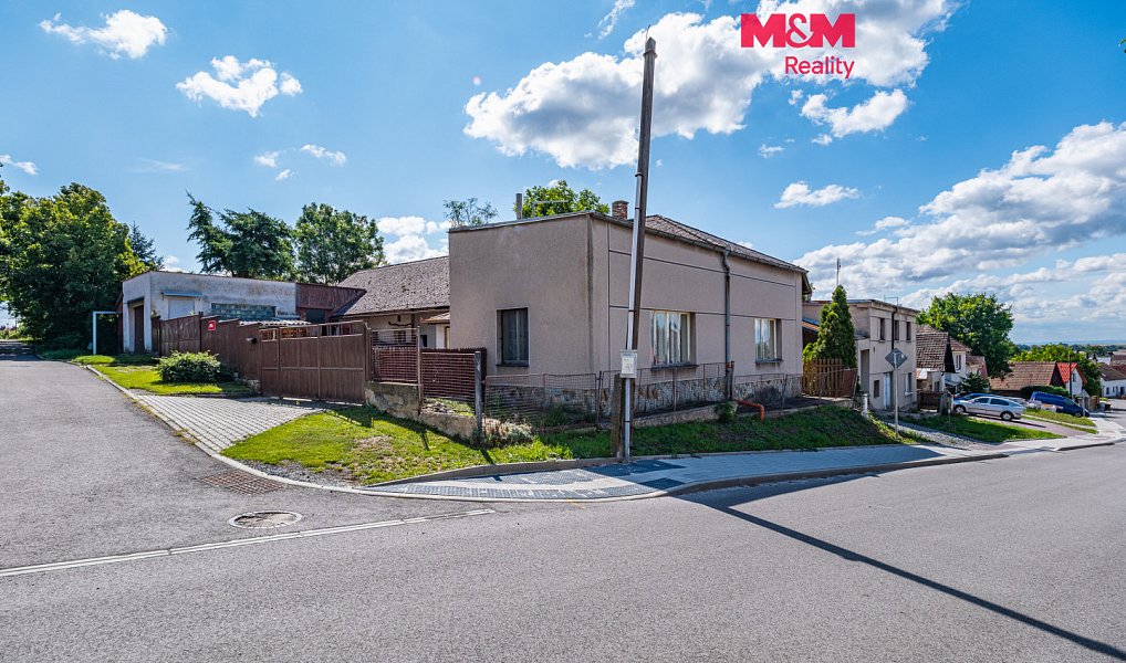 Prodej domu 97 m² s pozemkem 985 m², Rožďalovice – fotka 1 z 23