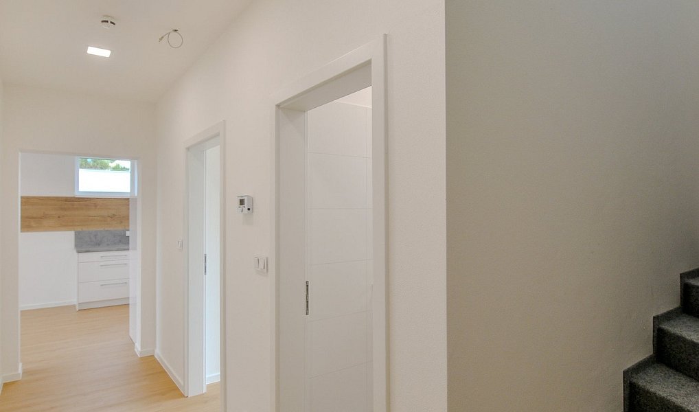 Pronájem domu 120 m² s pozemkem 300 m², Hluboká nad Vltavou – náhled fotky 13