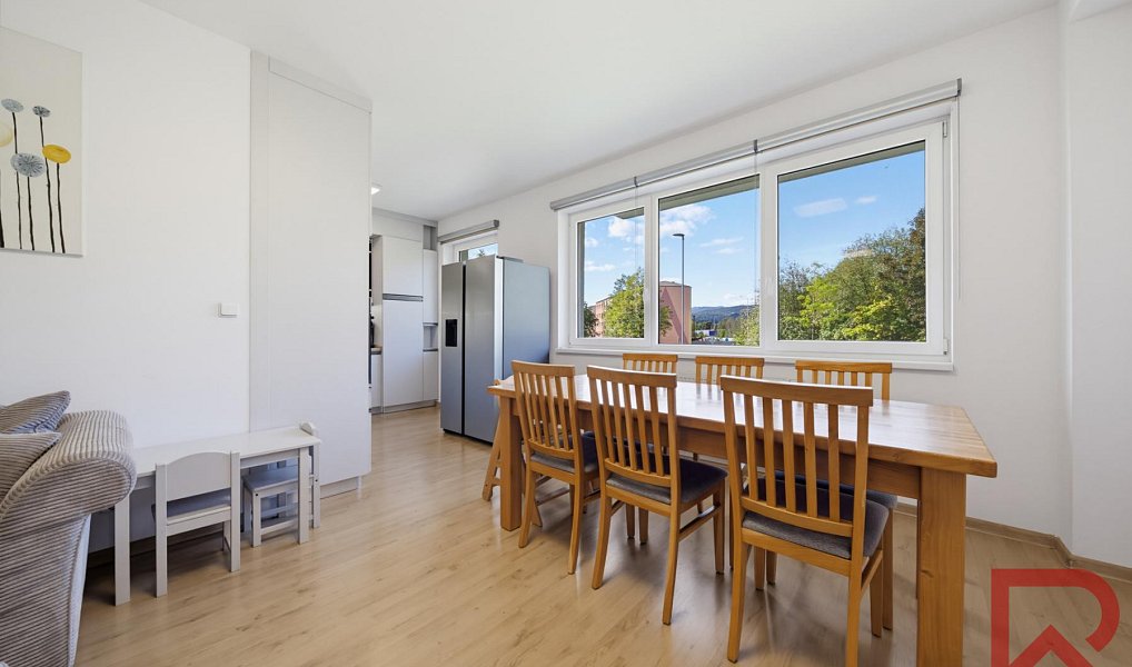 Prodej bytu 3+kk 94 m², Ostrov – náhled fotky 11