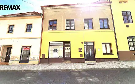 Pronájem výrobních prostor 70 m², Česká, Louny