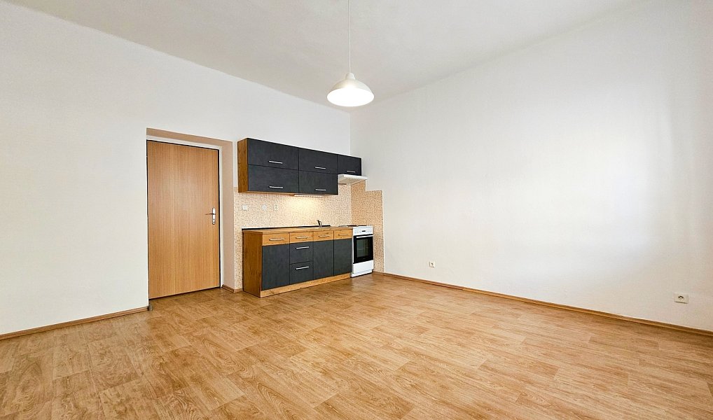 Pronájem bytu 2+kk 39 m², Žatec – náhled fotky 2