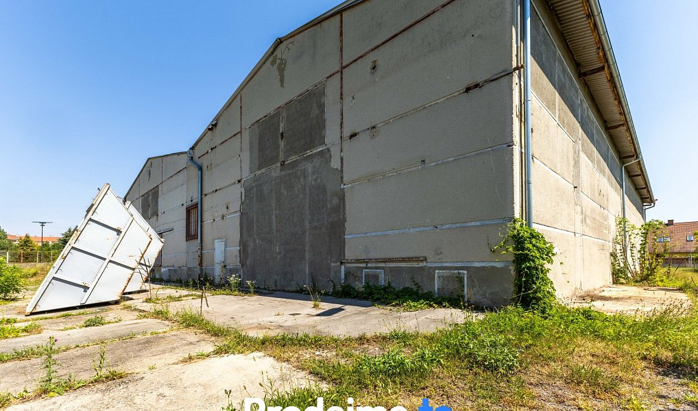 Prodej skladovacích prostor 3 833 m², Znojmo – náhled fotky 9