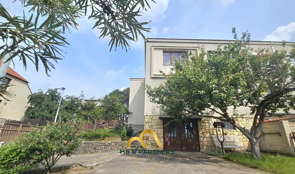 Prodej domu 240 m² s pozemkem 440 m², Praha – náhled fotky 12