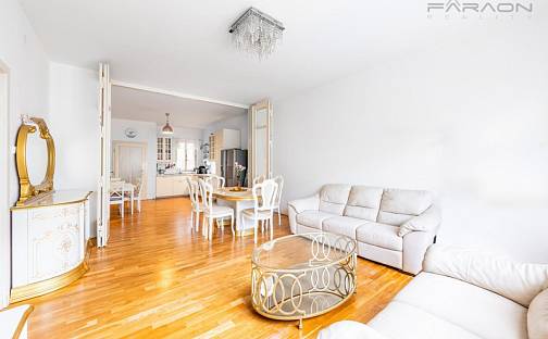 Pronájem bytu 4+1 101 m², Stroupežnického, Praha 5 - Smíchov