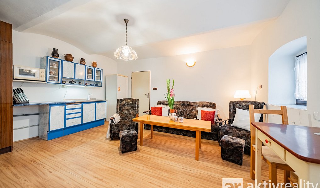Prodej domu 257 m² s pozemkem 904 m², Liblice – náhled fotky 24