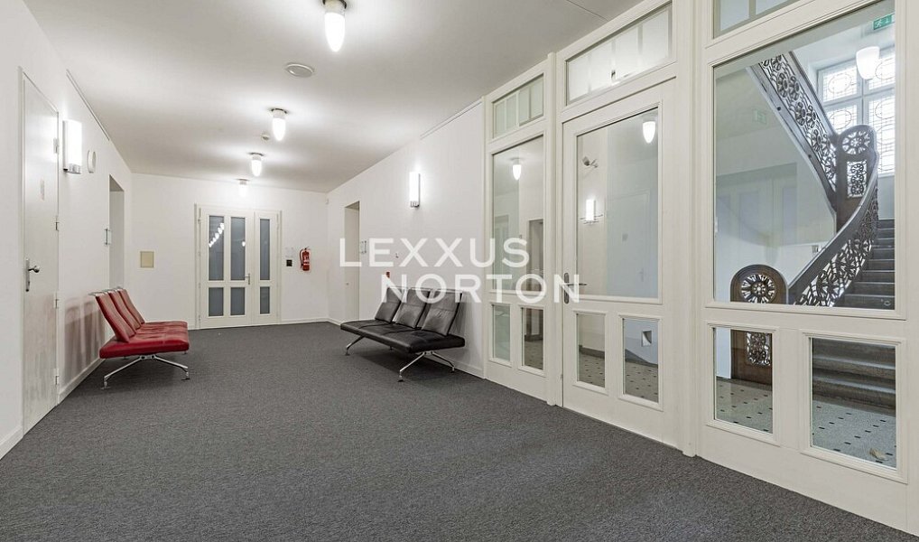 Pronájem kanceláře 560 m², Praha – náhled fotky 13