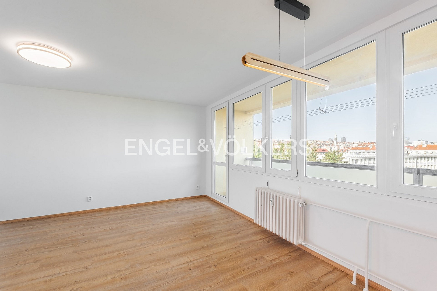 Pronájem bytu 3+kk 75 m² – fotografie 2
