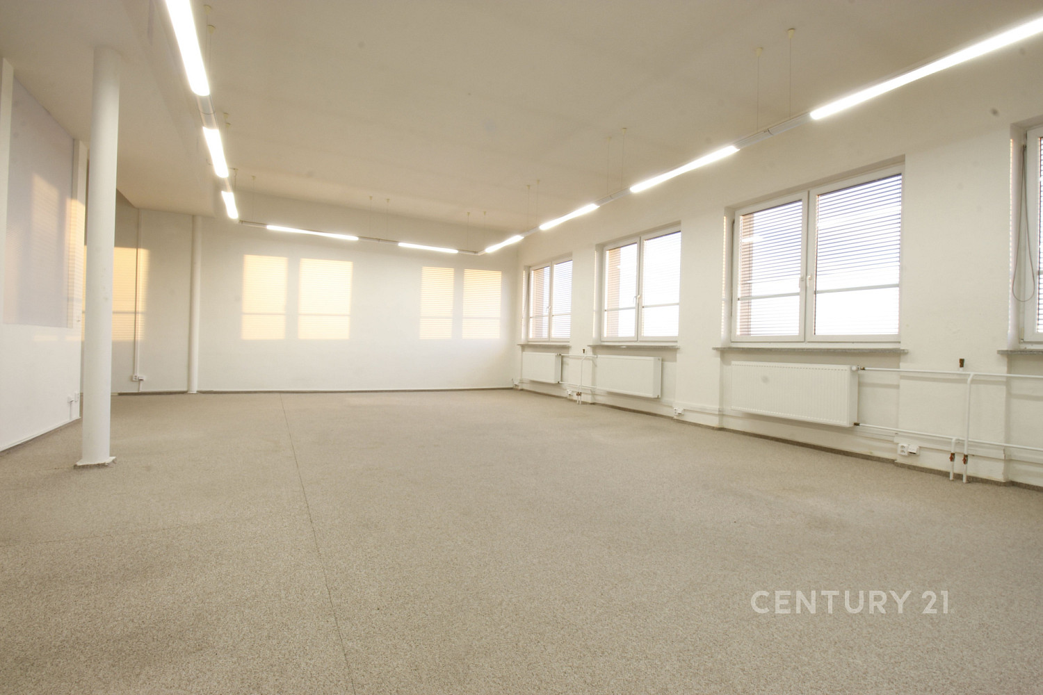 Pronájem kanceláře 262 m²