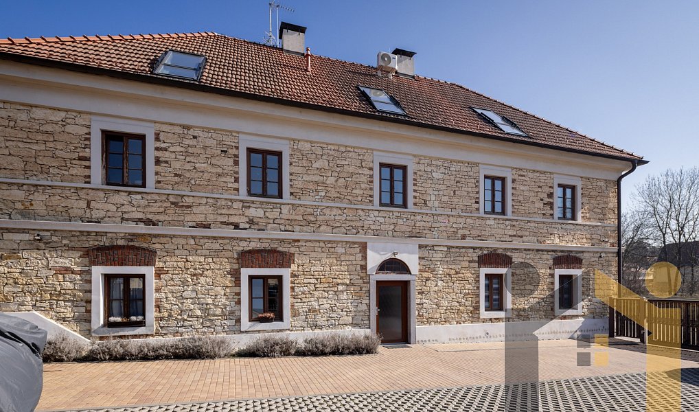 Prodej bytu 4+kk 96 m², Praha – náhled fotky 40