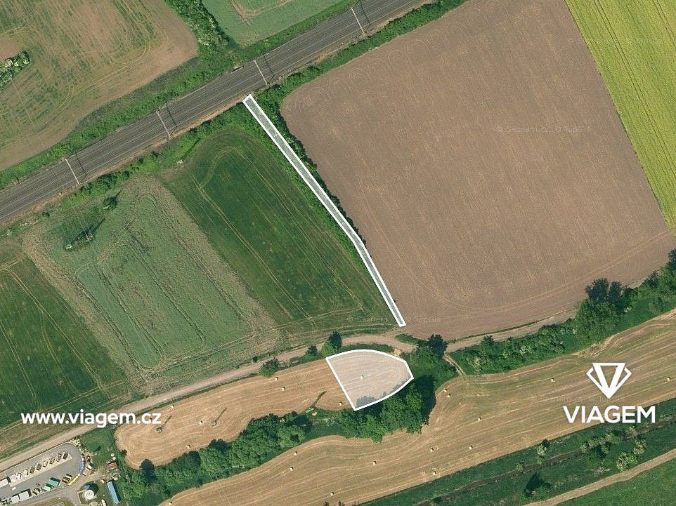 Prodej pole 1 135 m²