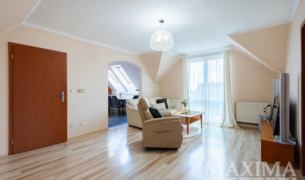 Prodej bytu 3+kk 69 m², Nupaky – náhled fotky 5