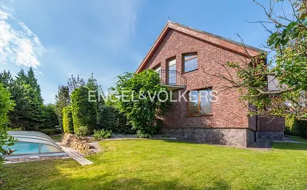 Pronájem domu 384 m² s pozemkem 903 m², Druhého odboje, Praha 6 - Nebušice
