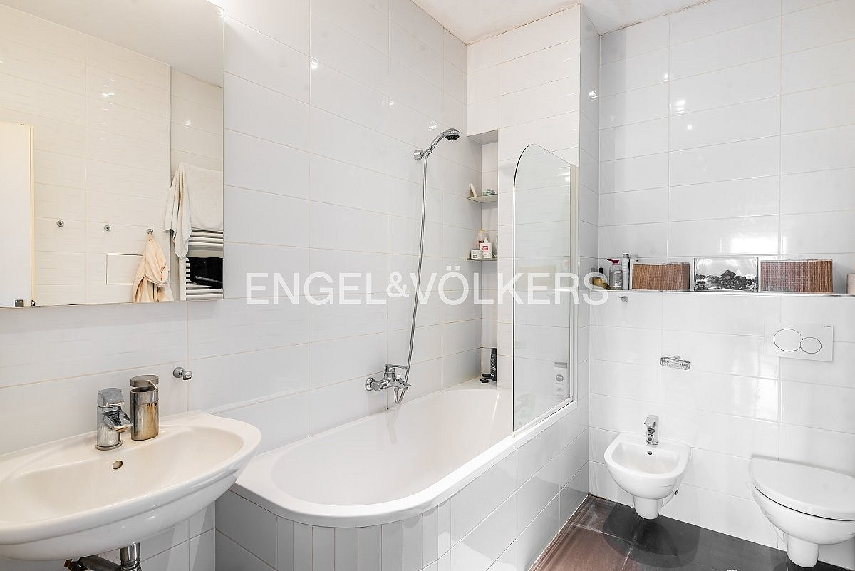 Pronájem bytu 3+kk 98 m² — photo 4