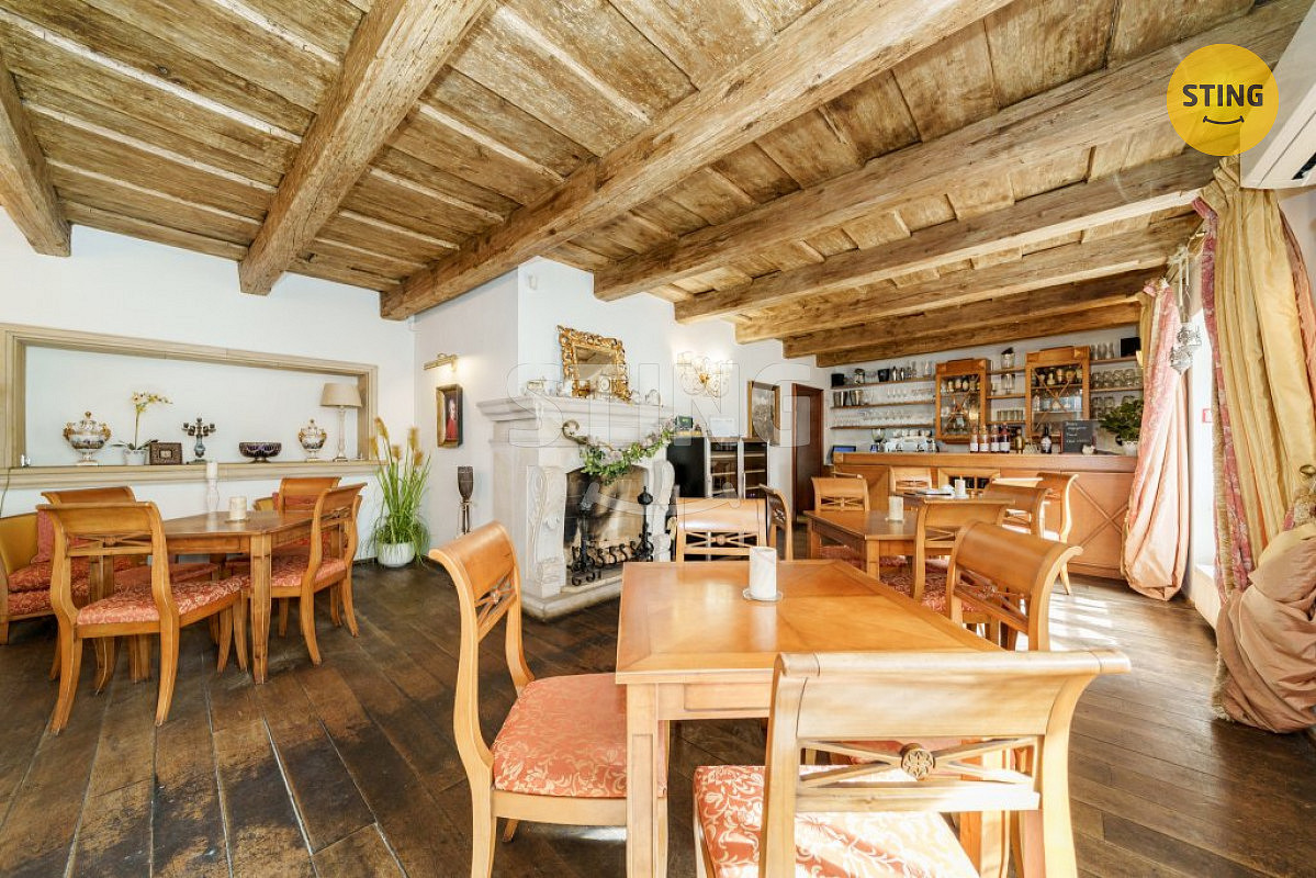 Prodej ubytovacího objektu 2 230 m² — photo 2