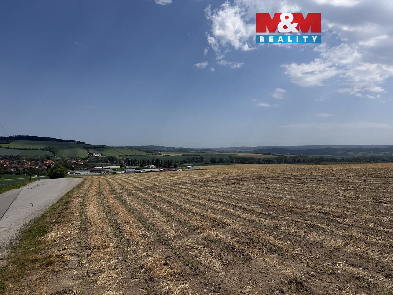Prodej pole 39 421 m²