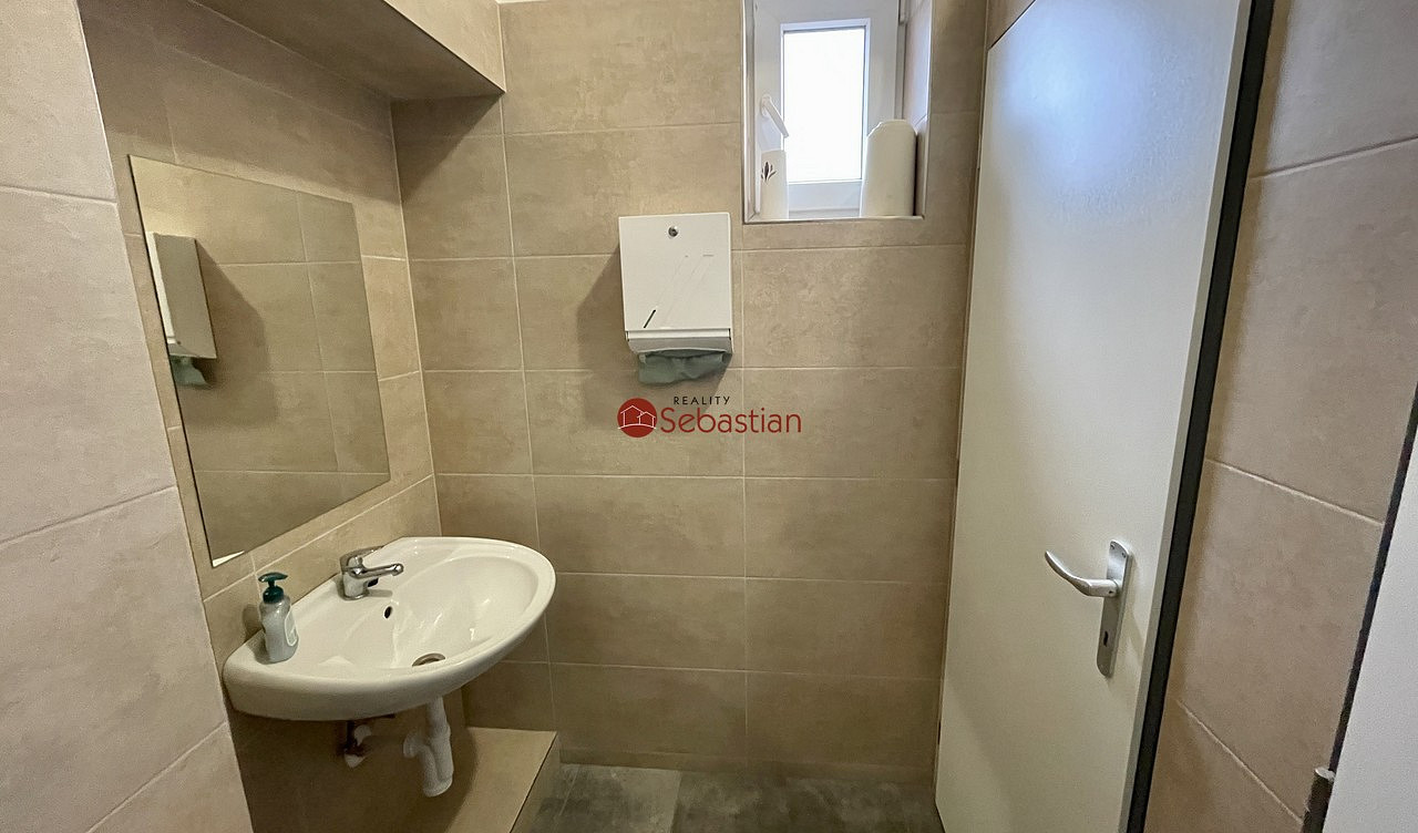 Pronájem kanceláře 26 m² — photo 5