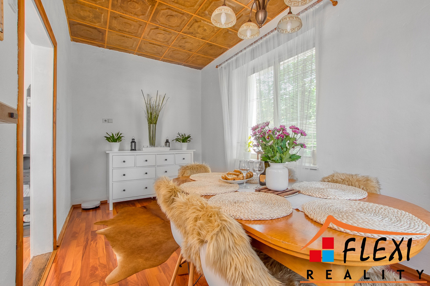 Prodej domu 241 m² s pozemkem 3 528 m² — photo 2