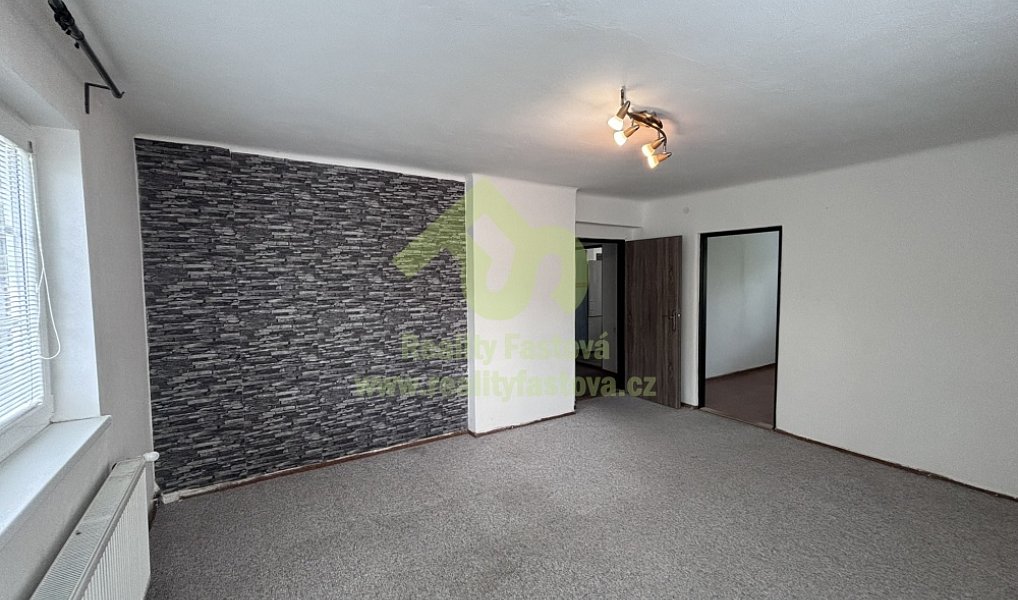 Prodej domu 228 m² s pozemkem 1 076 m², Rokycany – náhled fotky 34