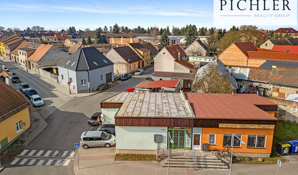 Prodej obchodních prostor 135 m², Nové Strašecí – náhled fotky 2