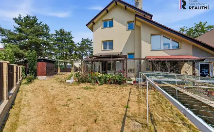 Prodej domu 340 m² s pozemkem 637 m², Jílová, Praha 5 - Zličín